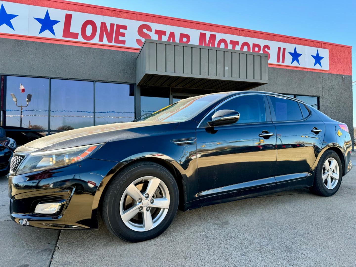 2015 BLACK KIA OPTIMA LX (5XXGM4A76FG) , located at 5900 E. Lancaster Ave., Fort Worth, TX, 76112, (817) 457-5456, 0.000000, 0.000000 - This is a 2015 KIA OPTIMA LX 4 DOOR SEDAN that is in excellent condition. There are no dents or scratches. The interior is clean with no rips or tears or stains. All power windows, door locks and seats. Ice cold AC for those hot Texas summer days. It is equipped with a CD player, AM/FM radio, AUX po - Photo#0